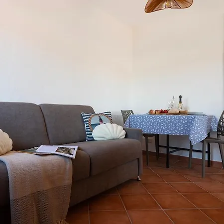 Bay View Apartment
